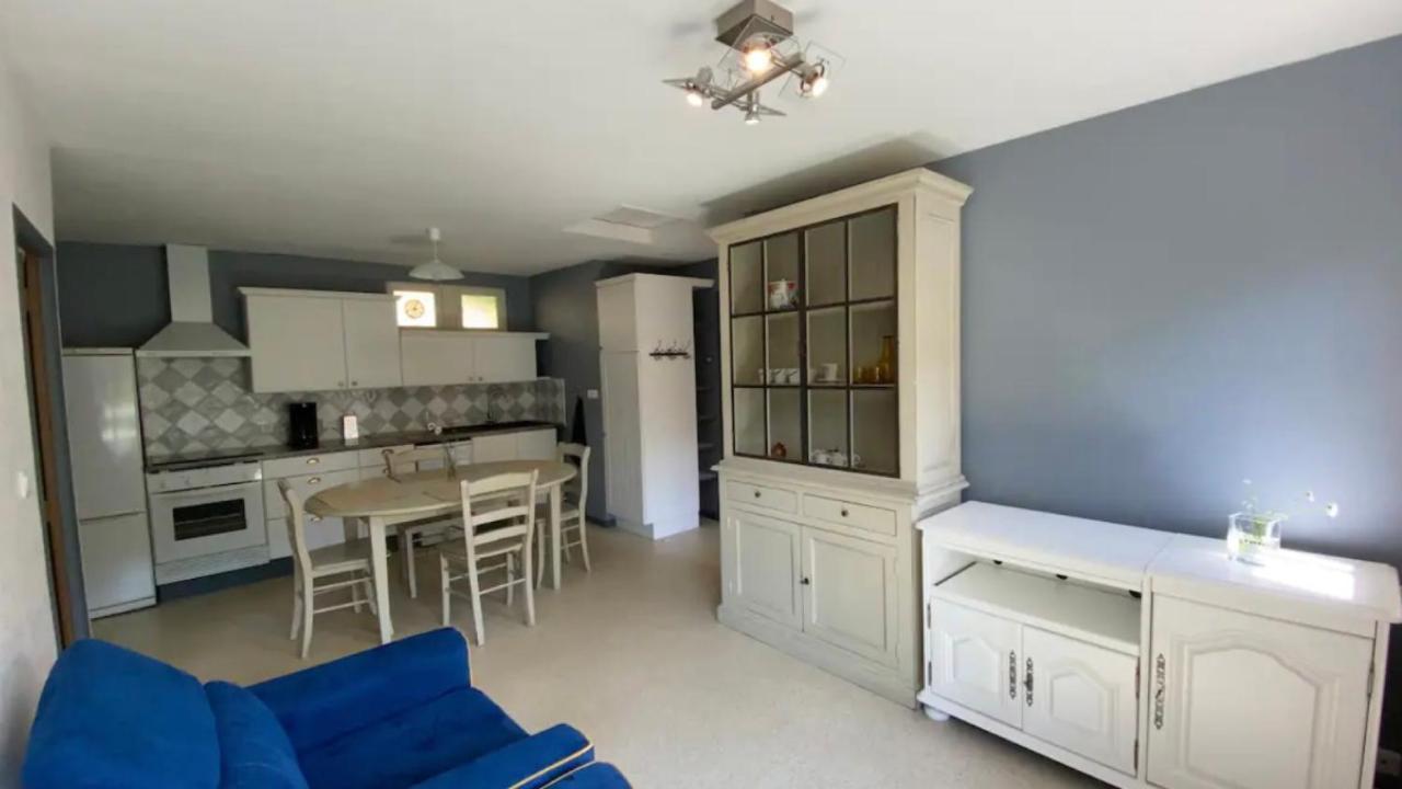 Appartement Aux Sources De La Chabanne Saint-Hilaire-les-Courbes Bagian luar foto