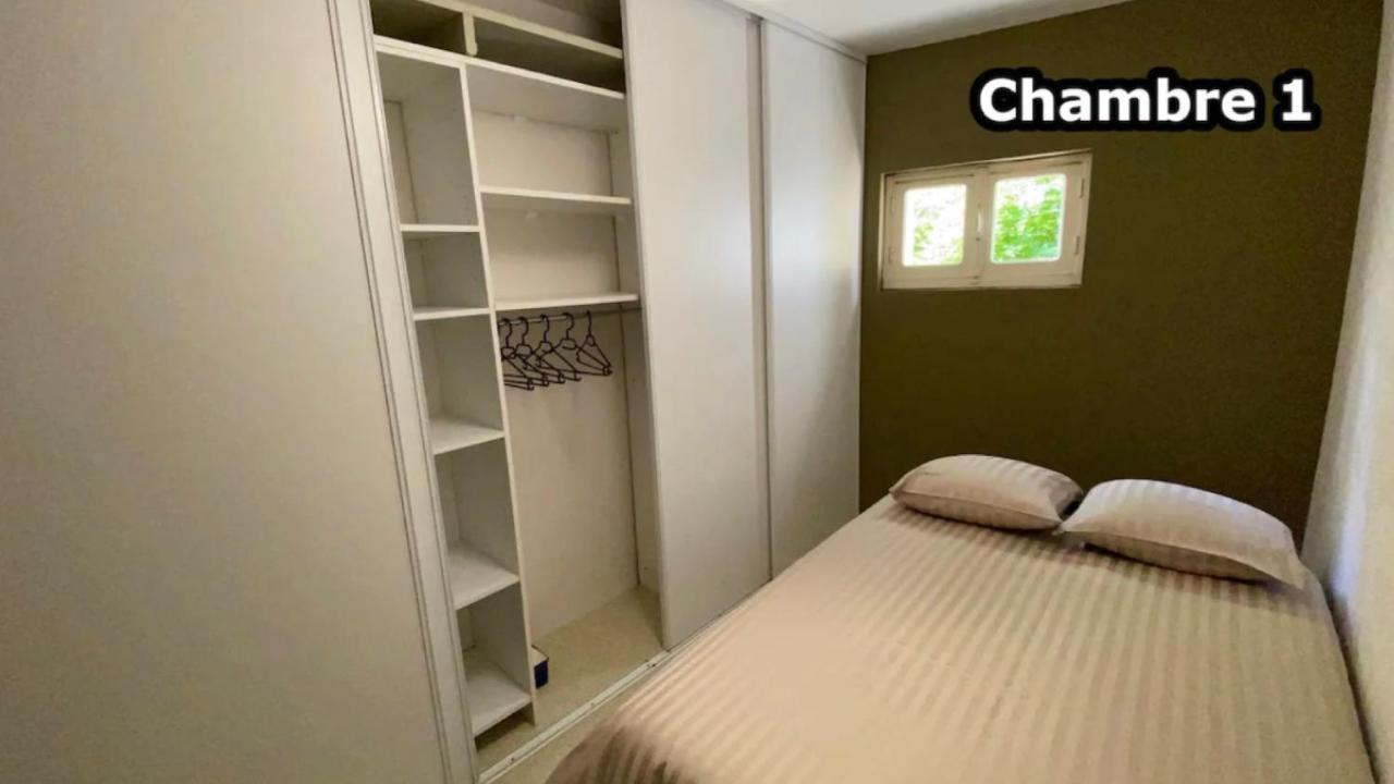 Appartement Aux Sources De La Chabanne Saint-Hilaire-les-Courbes Bagian luar foto