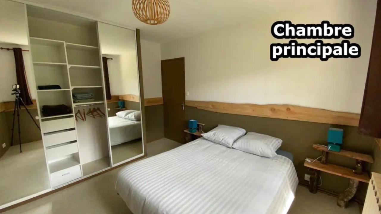 Appartement Aux Sources De La Chabanne Saint-Hilaire-les-Courbes Bagian luar foto